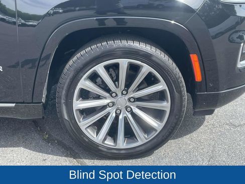 Certified 2023 Jeep Grand Wagoneer Series II image 10