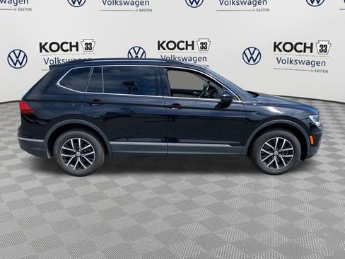Used 2021 Volkswagen Tiguan SE w/ Panoramic Sunroof Package AWD/4WD image 9