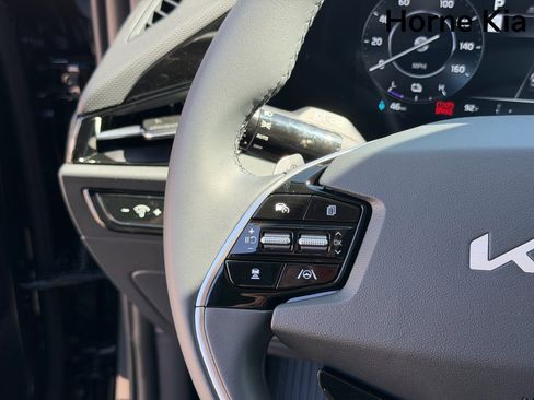 New 2026 Kia Niro Wind FWD image 13