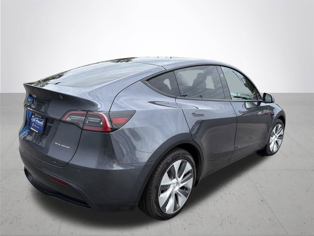 Used 2023 Tesla Model Y Long Range AWD/4WD image 6