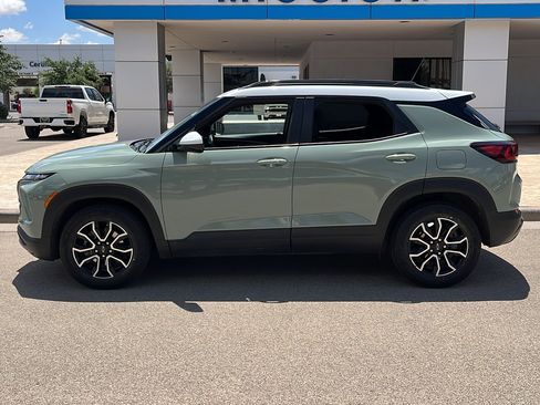 Used 2024 Chevrolet TrailBlazer ACTIV w/ Convenience Package FWD image 4