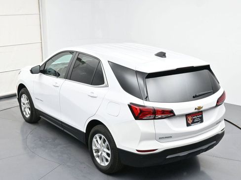 Used 2023 Chevrolet Equinox LT image 33