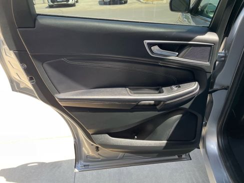 Used 2023 Ford Edge Titanium image 16