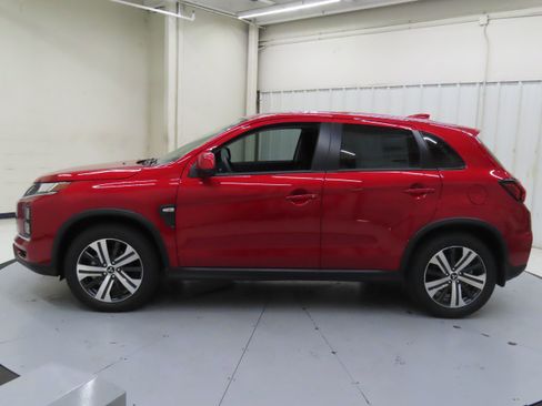 New 2025 Mitsubishi Outlander Sport ES image 6