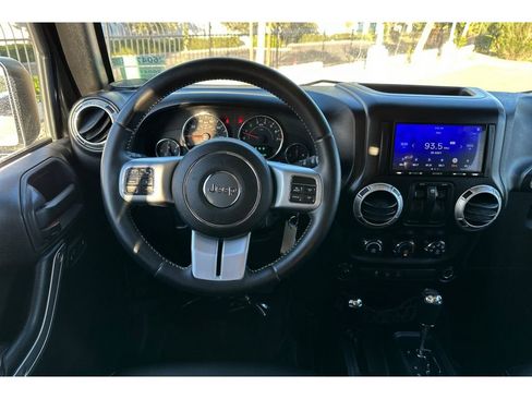 Used 2015 Jeep Wrangler Sport image 16