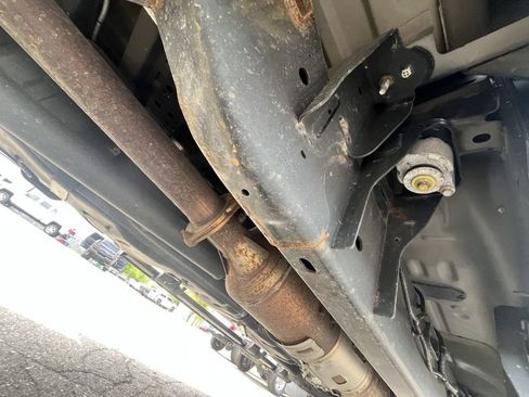 Used 2021 Ford F350 Lariat AWD/4WD image 13