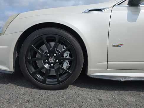 Used 2012 Cadillac CTS V w/ Wood Trim Package image 10