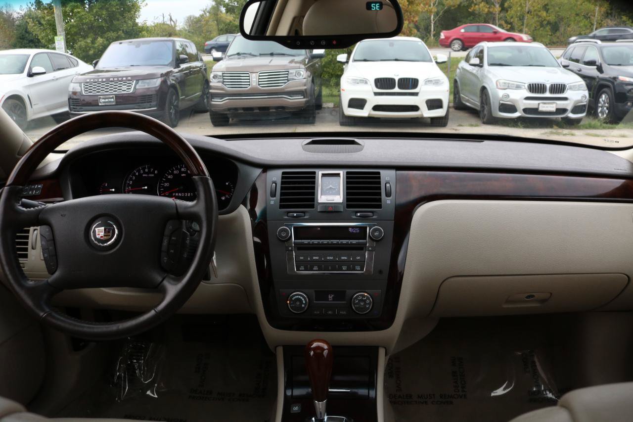 Used 2009 Cadillac DTS w/ Sun And Sound Package FWD image 36