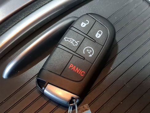 Used 2019 Dodge Charger SXT w/ Driver Confidence Group AWD/4WD image 39
