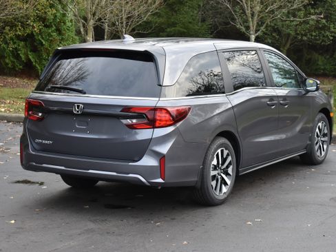New 2026 Honda Odyssey Elite image 9