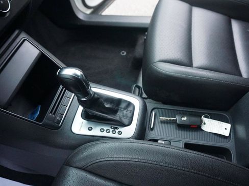 Used 2014 Volkswagen Tiguan SE AWD/4WD image 16