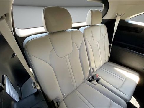 Used 2024 Kia Sorento S w/ Panoramic Sunroof Package FWD image 28