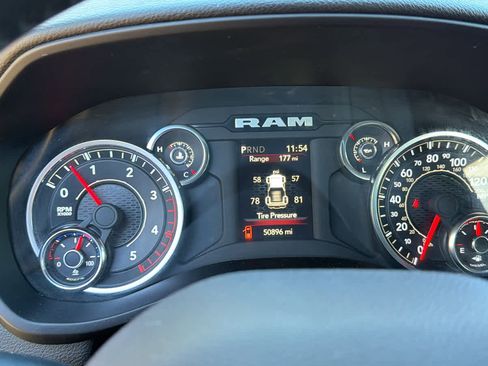 Used 2024 RAM 3500 Big Horn w/ Sport Appearance Package image 16