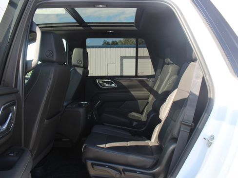 Used 2023 Chevrolet Tahoe Z71 w/ Z71 Off-Road Package image 18