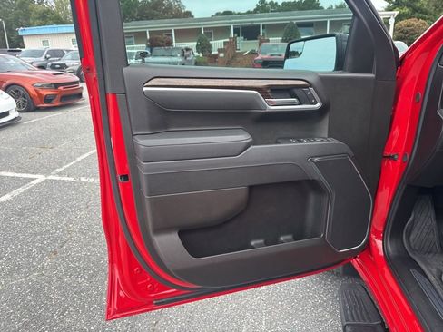 Used 2025 GMC Sierra 1500 Elevation w/ LPO, Elevation Black Package image 26