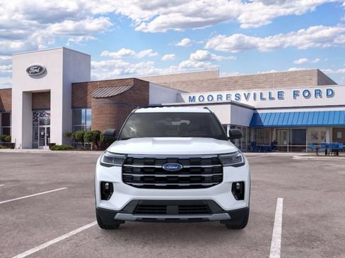 New 2026 Ford Explorer Active w/ Active Comfort Package RWD image 6