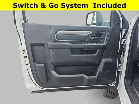 New 2024 RAM 5500 Tradesman image 15