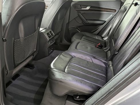 Used 2019 Audi Q5 2.0T Premium w/ Convenience Package image 27