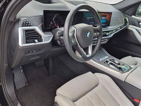 Used 2024 BMW X5 sDrive40i w/ Parking Assistance Package RWD image 2
