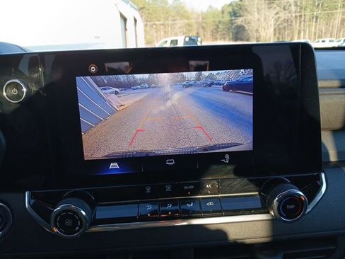 Used 2024 Chevrolet Colorado Trail Boss image 34