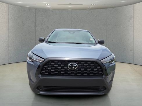 Used 2025 Toyota Corolla Cross L FWD image 12