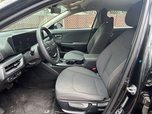 Used 2025 Kia K4 FWD image 23