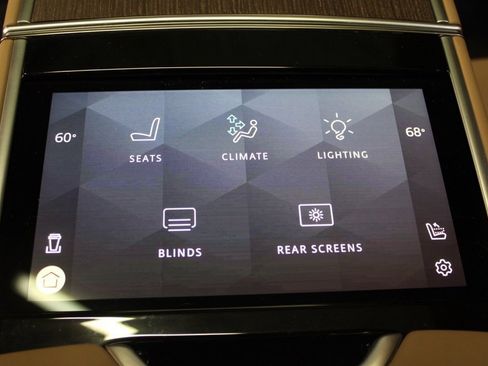 Used 2024 Land Rover Range Rover Long Wheelbase Autobiography image 40