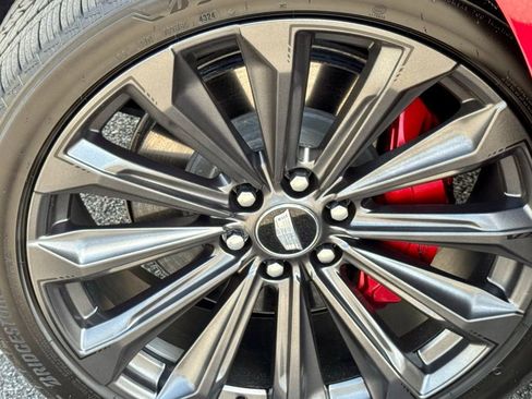 Used 2025 Cadillac Escalade V image 13