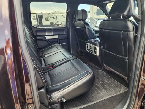 Used 2019 Ford F150 Lariat w/ Equipment Group 502A Luxury AWD/4WD image 18