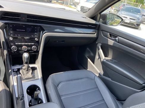 Used 2021 Volkswagen Passat 2.0T R-Line FWD image 14