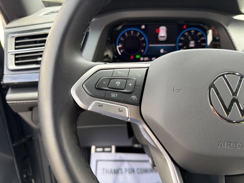 Used 2025 Volkswagen Atlas Cross Sport SEL Premium R-Line AWD/4WD image 34
