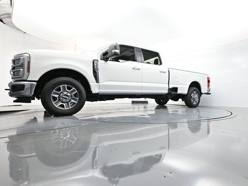 New 2026 Ford F350 Lariat RWD image 28