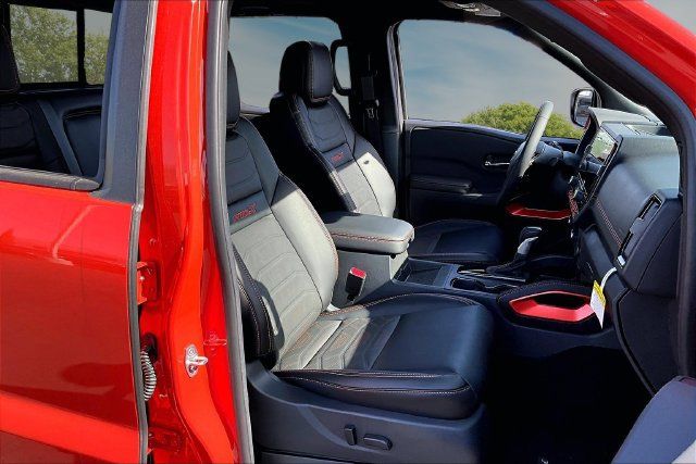 New 2025 Nissan Frontier Pro-X w/ Pro Premium Package RWD image 11