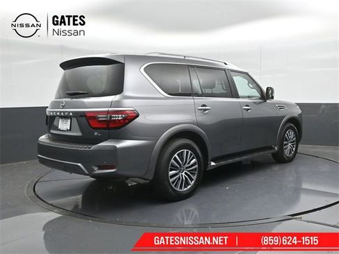Used 2024 Nissan Armada SL image 2