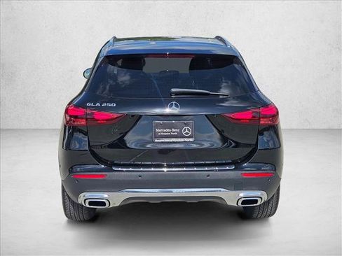 Certified 2025 Mercedes-Benz GLA 250 image 6