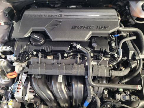 Used 2023 Hyundai Elantra Limited FWD image 30