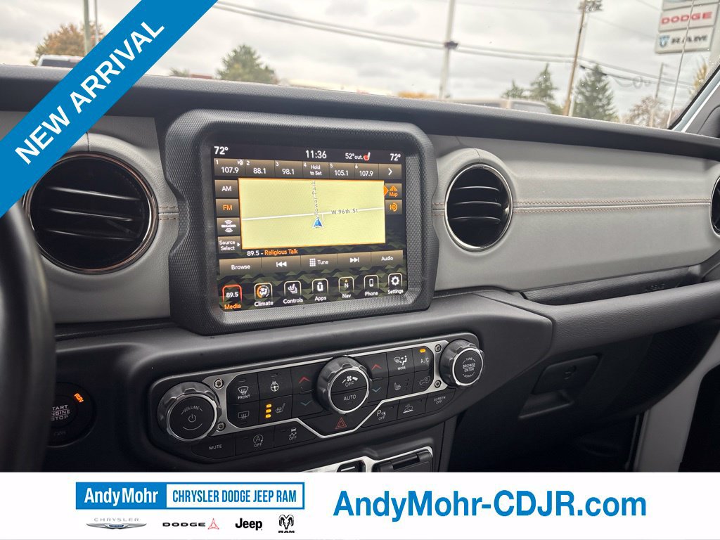 Used 2023 Jeep Wrangler Unlimited Sahara AWD/4WD image 10
