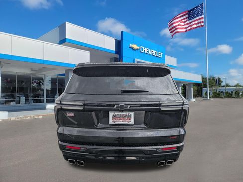 Used 2026 Chevrolet Traverse RS FWD image 3