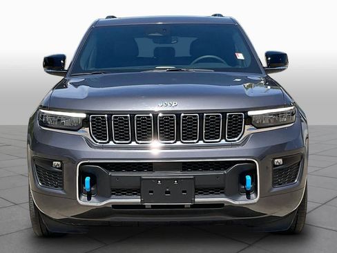 Used 2023 Jeep Grand Cherokee Overland AWD/4WD image 4