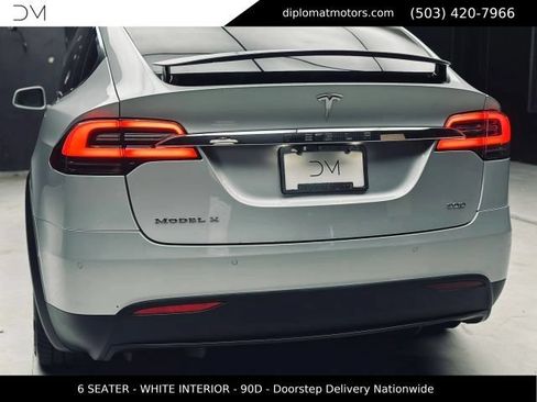 Used 2017 Tesla Model X 90D AWD/4WD image 16
