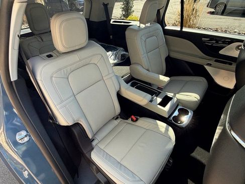 New 2025 Lincoln Aviator Reserve w/ Equipment Group 201A image 15