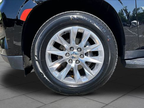 Used 2023 Chevrolet Tahoe Premier AWD/4WD image 11