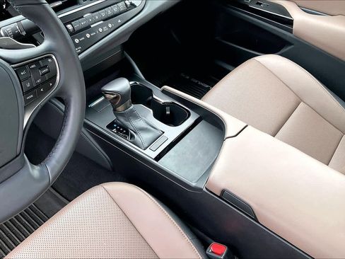 Certified 2025 Lexus ES 350 image 15