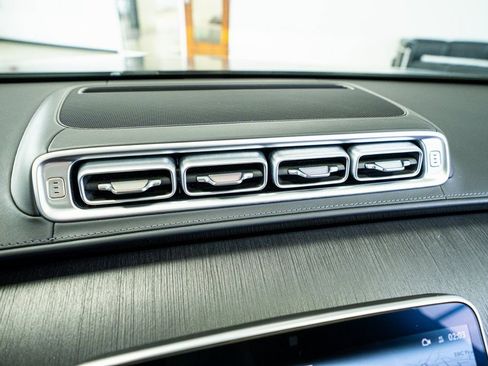 Used 2022 Mercedes-Benz S 580 4MATIC Sedan image 49