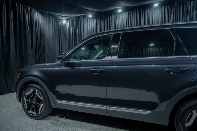 Used 2025 Kia Telluride S AWD/4WD image 5