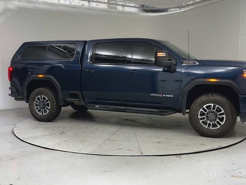 Used 2022 GMC Sierra 2500 AT4 w/ Gooseneck/5TH Wheel Package AWD/4WD image 8