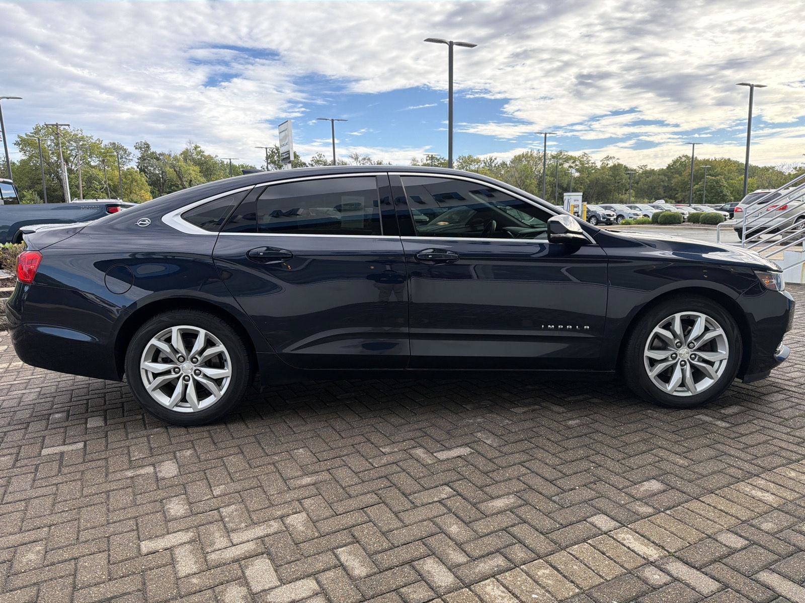 Used 2019 Chevrolet Impala LT w/ Sunroof and Spoiler Package FWD image 6