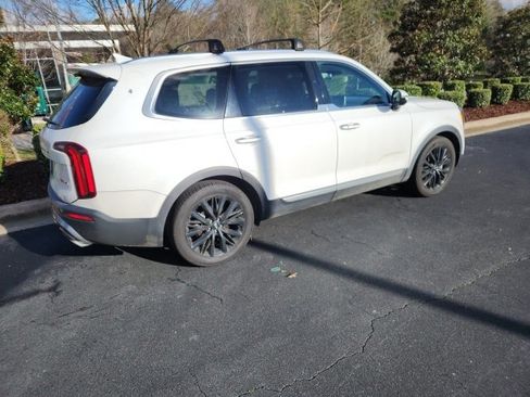 Used 2020 Kia Telluride SX w/ SX Prestige Package image 9