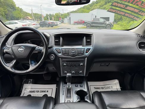 Used 2020 Nissan Pathfinder SL AWD/4WD image 30