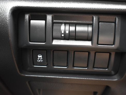Used 2019 Subaru Impreza 2.0i Sport AWD/4WD image 37